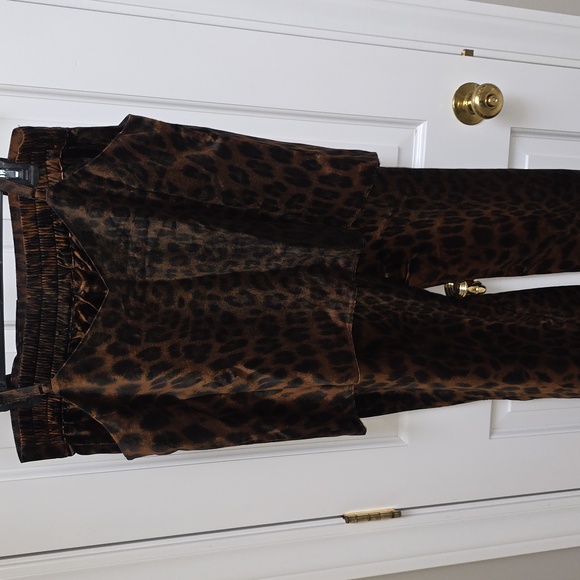 CAbi Party Leopard Print Wide-Leg Pants And Tank Top. Medium Tank. Large Pant - Picture 4 of 5